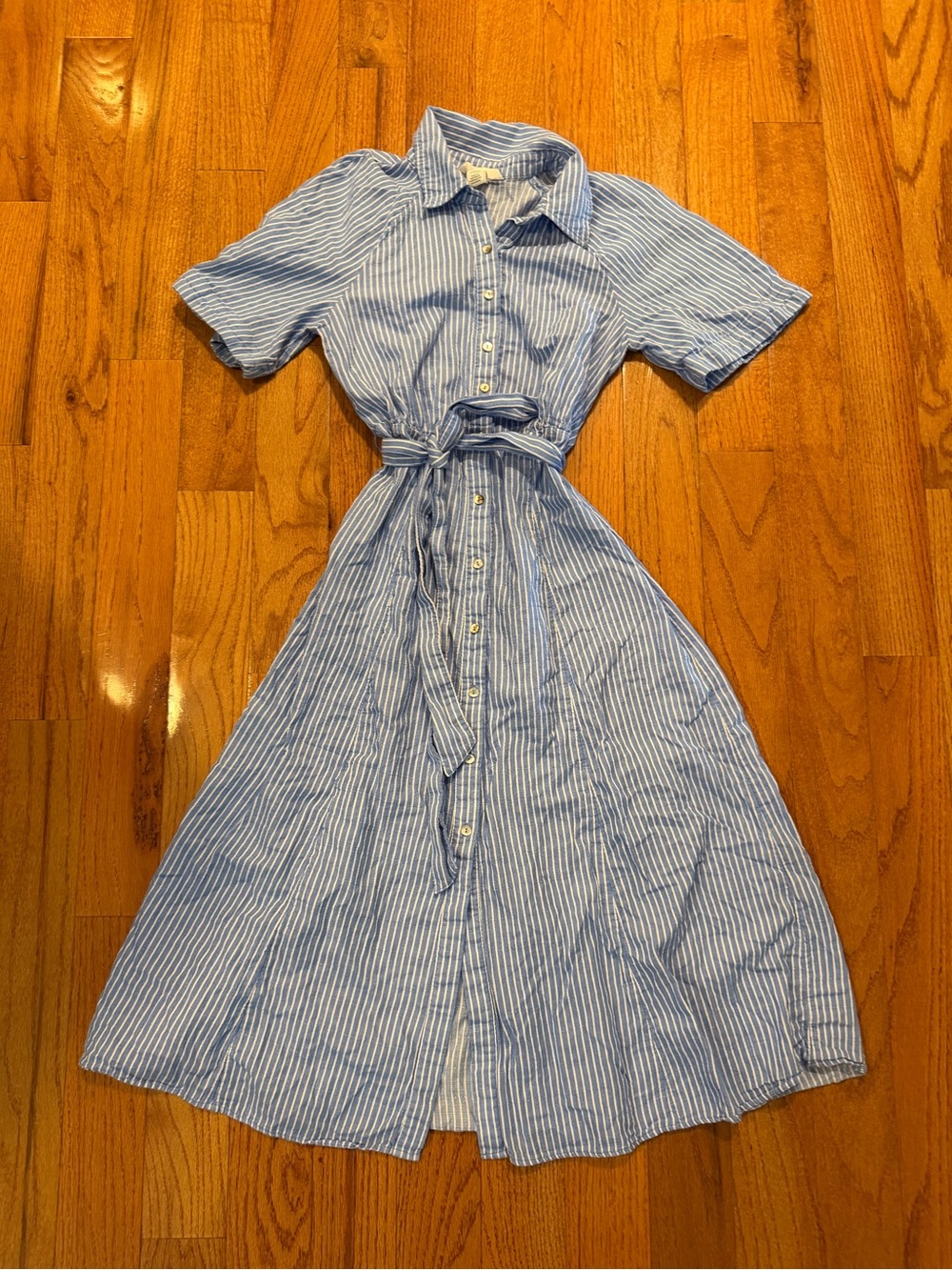 🌼 4/$13 - H&M dress - Picture 2 of 6
